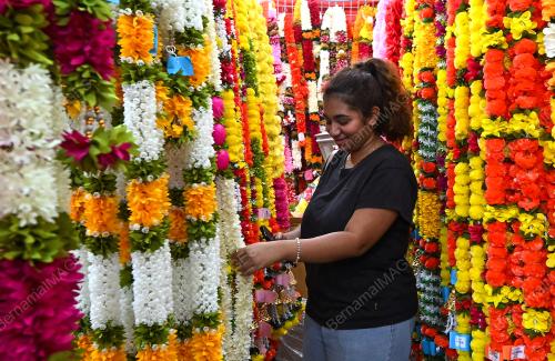 PERSIAPAN DEEPAVALI