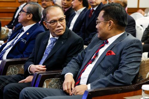 DATUK SERI WAN ROSDY WAN ISMAIL