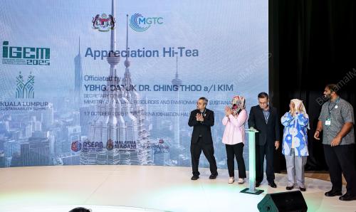 DATUK DR CHING THOO KIM