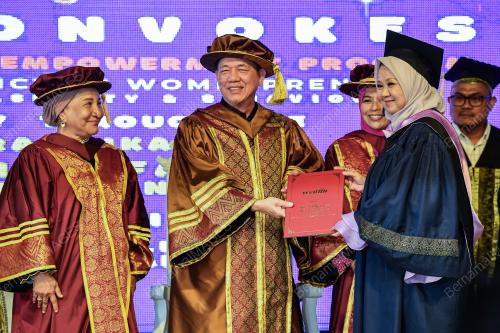 DATUK SERI FADILLAH YUSOF