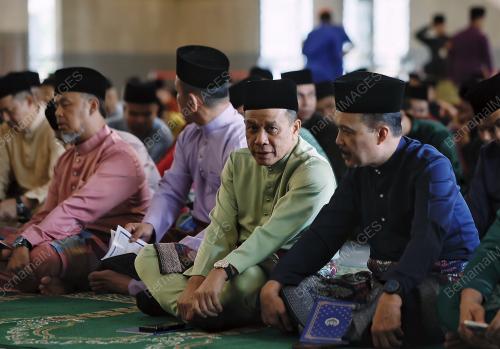 DATUK SERI MOHD KHALID ISMAIL