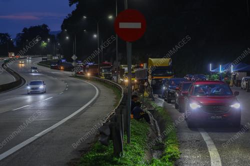 TINJAUAN ALIRAN TRAFIK