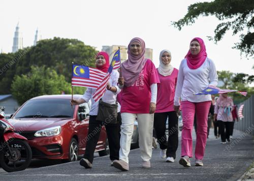 BRISK WALK BERSAMA BENITA