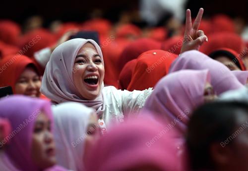KL97_05122017_ZAHID_BN201711302922