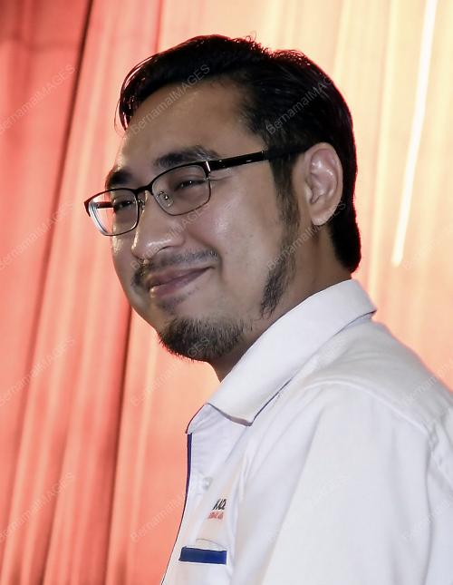 WAN AHMAD FAYHSAL WAN AHMAD KAMAL