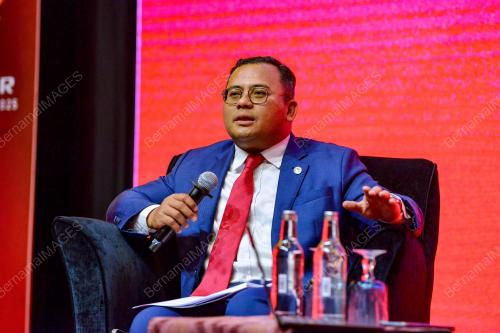 DATUK SERI AMIRUDDIN SHARI