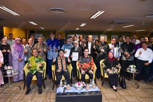 DATUK EWON BENEDICK