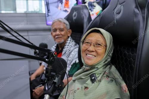 AKTIVIS FREEDOM FLOTILLA