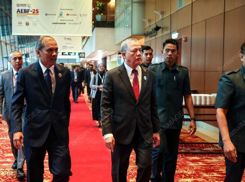DATUK SERI FADILLAH YUSOF