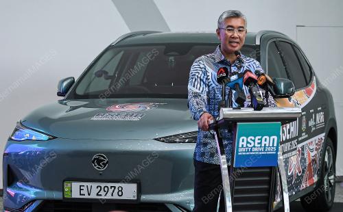 TENGKU DATUK SERI ZAFRUL ABDUL AZIZ