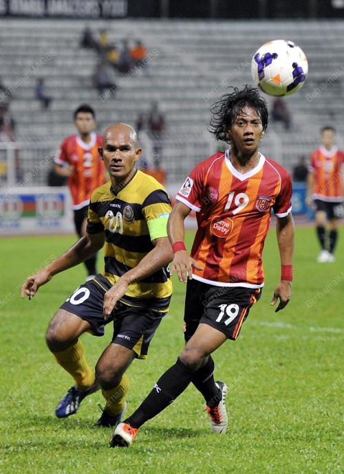 KL97_21092013_BOLA