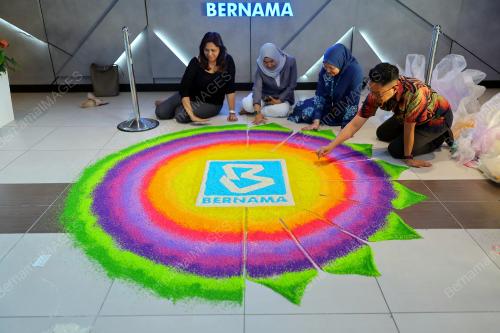 HIASAN 'KOLAM' LOGO BERNAMA