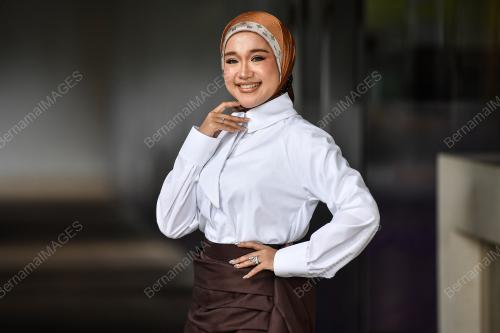ERNIE ZAKRI