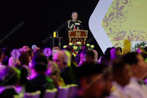 AL-SULTAN ABDULLAH RI'AYATUDDIN AL-MUSTAFA BILLAH SHAH