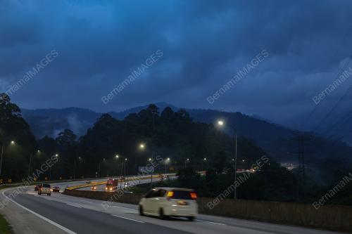 TINJAUAN ALIRAN TRAFIK