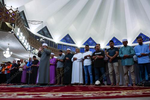 SOLAT JENAZAH GHAIB ALLAHYARHAM ISMAIL HANIYEH