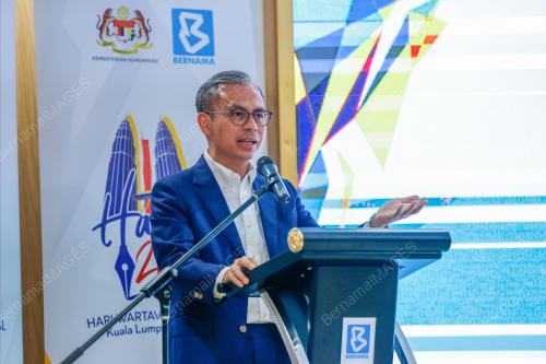 DATUK FAHMI FADZIL
