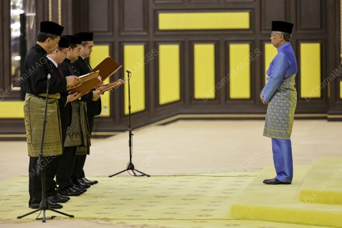 AL-SULTAN ABDULLAH RI'AYATUDDIN AL-MUSTAFA BILLAH SHAH