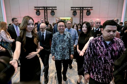 DATUK CHANG LIH KANG