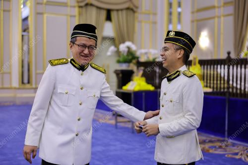 HARI KEPUTERAAN AGONG