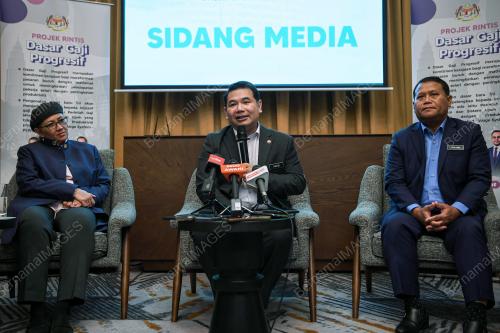 RAFIZI RAMLI