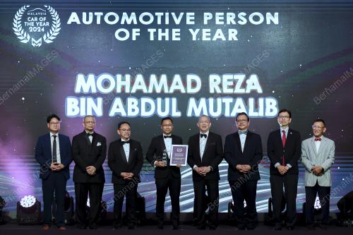 DATUK SERI FADILLAH YUSOF