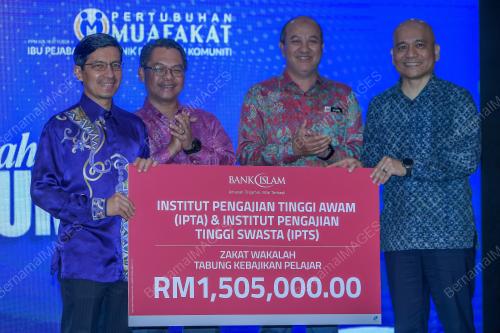 DATUK MUSTAPHA SAKMUD