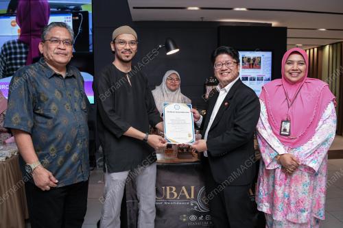 DATUK EWON BENEDICK