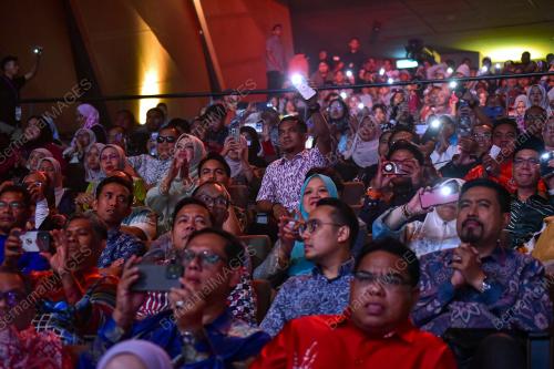 KONSERT DESAKU MENDUNIA