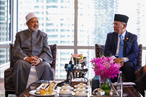 DATUK DR MOHD NA'IM MOKHTAR