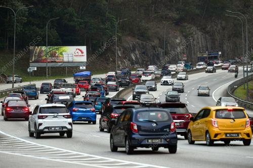 TINJAUAN ALIRAN TRAFIK LEBUHRAYA KARAK