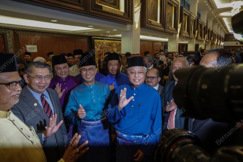DATUK SERI ISMAIL SABRI YAAKOB