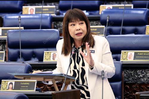 LIM HUI YING