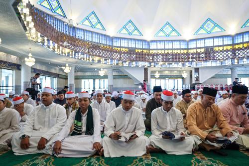 HARI KEPUTERAAN RASMI YANG DI-PERTUAN AGONG