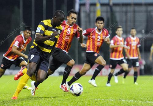 KL99_21092013_BOLA