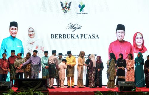 BERBUKA PUASA SARAWAK