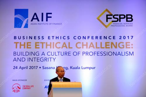 KL99_24042017_AIF