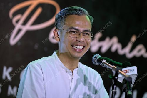 FAHMI FADZIL