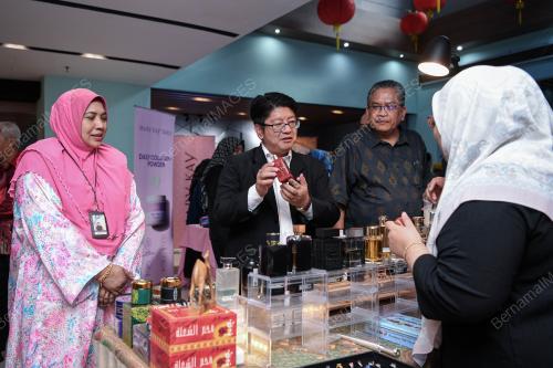 DATUK EWON BENEDICK