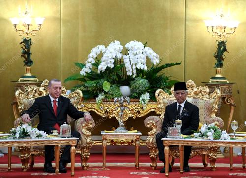 AL-SULTAN ABDULLAH RI'AYATUDDIN AL-MUSTAFA BILLAH SHAH
