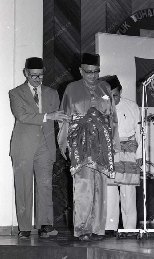 TUNKU ABDUL RAHMAN