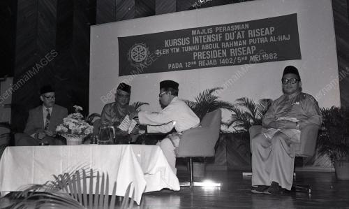 TUNKU ABDUL RAHMAN