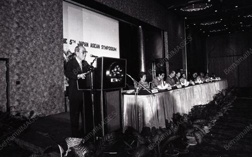 SIMPOSIUM JEPUN ASIA