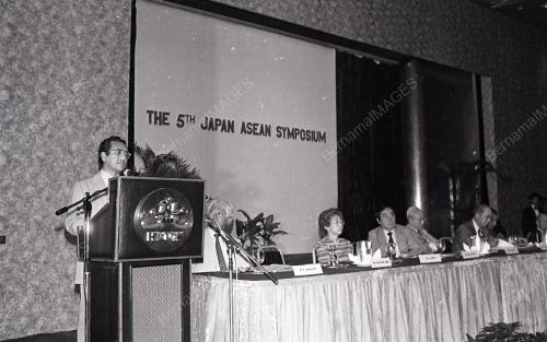 SIMPOSIUM JEPUN ASIA