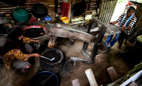PENGUSAHA KOPI KAMPUNG