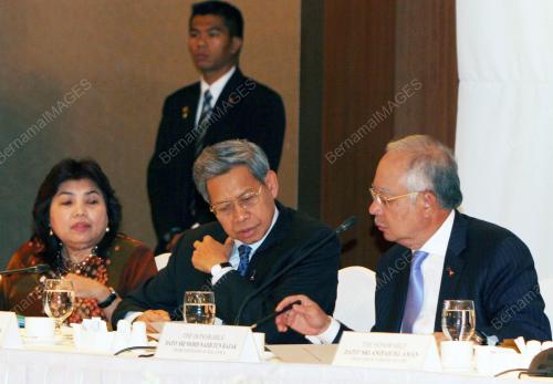 DATUK SERI MOHD NAJIB TUN ABDUL RAZAK