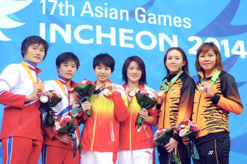 KOR01_30092014_DIVING