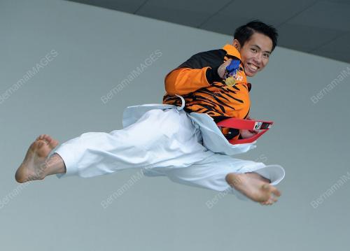 KOR02_02102014_KARATE