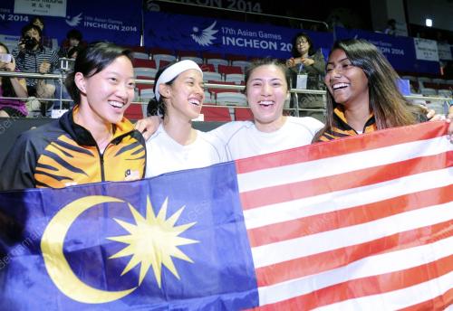 KOR02_27092014_SQUASH