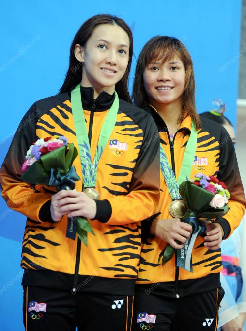 KOR02_30092014_DIVING